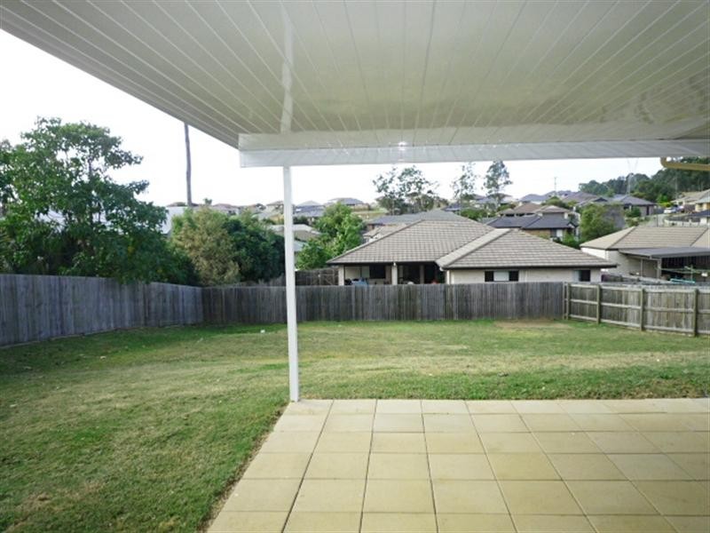 8 Luke Court, Cashmere QLD 4500