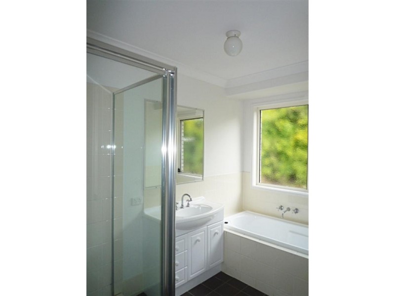 8 Luke Court, Cashmere QLD 4500