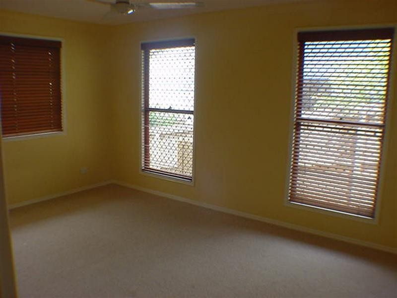 6 Memoire Court, Eatons Hill QLD 4037