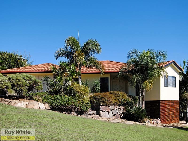 4 Excelcia Court, Eatons Hill QLD 4037