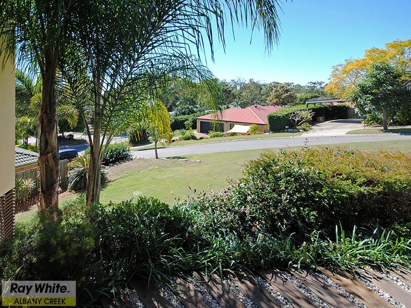4 Excelcia Court, Eatons Hill QLD 4037