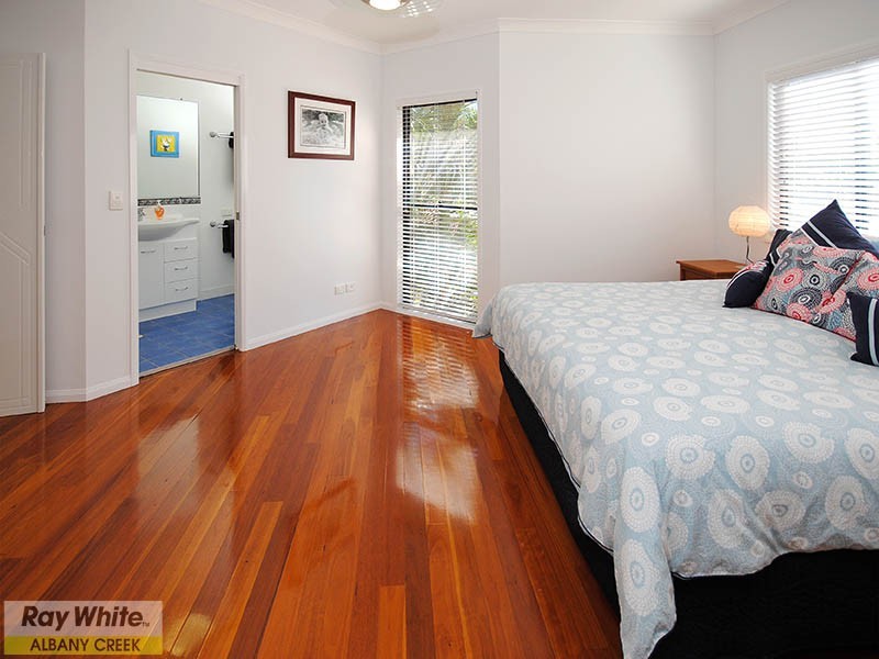 4 Excelcia Court, Eatons Hill QLD 4037