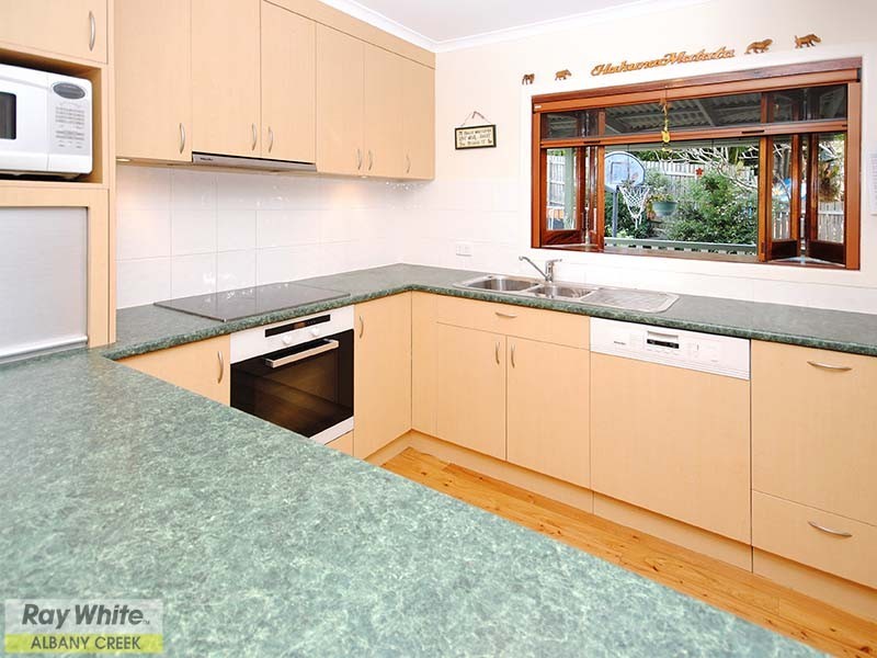 75 Tarnook Drive, Ferny Hills QLD 4055