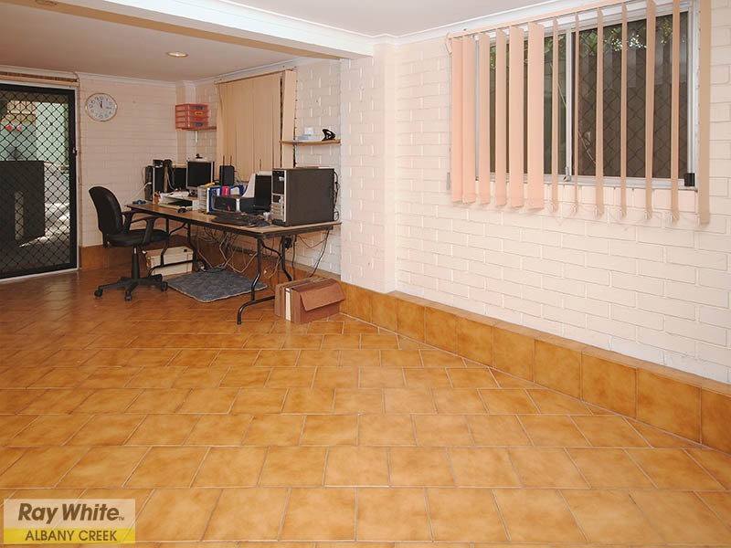 75 Tarnook Drive, Ferny Hills QLD 4055