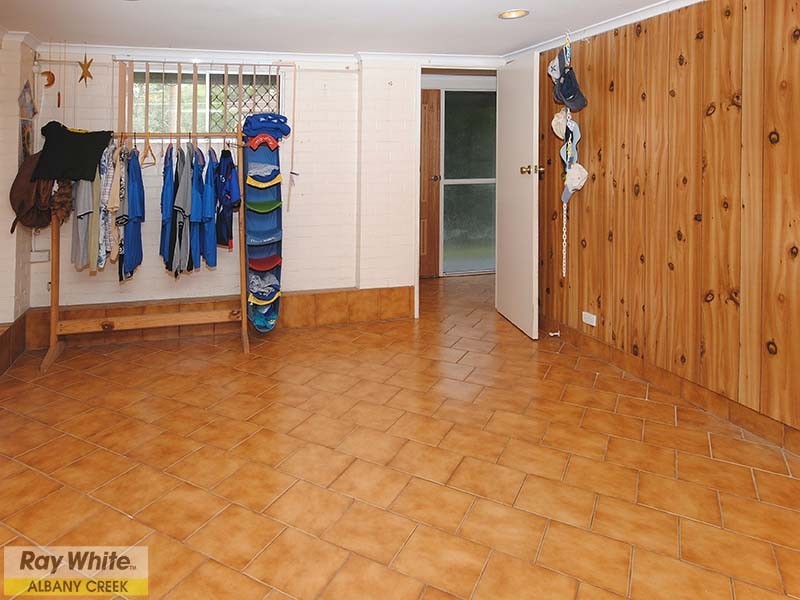 75 Tarnook Drive, Ferny Hills QLD 4055