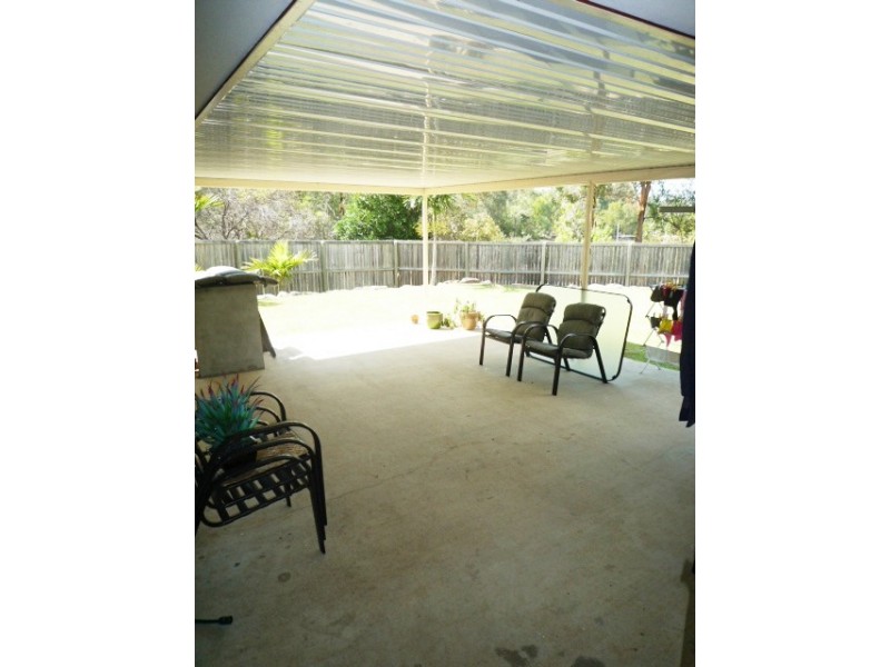 8 Ilona Place, Eatons Hill QLD 4037