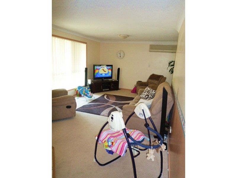 8 Ilona Place, Eatons Hill QLD 4037