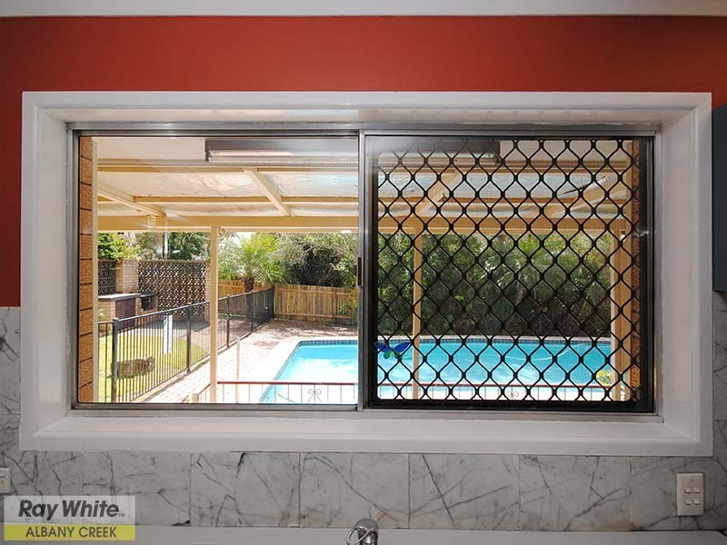 3 Malvern Road, Albany Creek QLD 4035