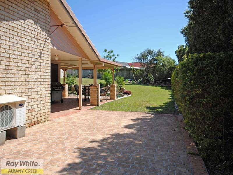 24 Queen Elizabeth Drive, Eatons Hill QLD 4037