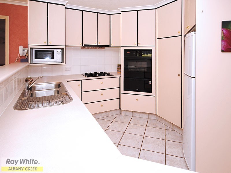 24 Queen Elizabeth Drive, Eatons Hill QLD 4037