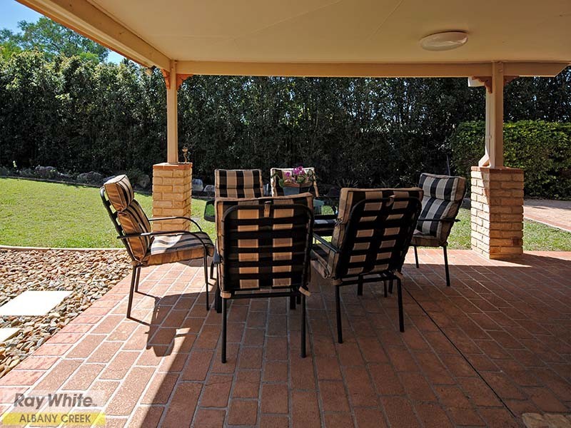 24 Queen Elizabeth Drive, Eatons Hill QLD 4037