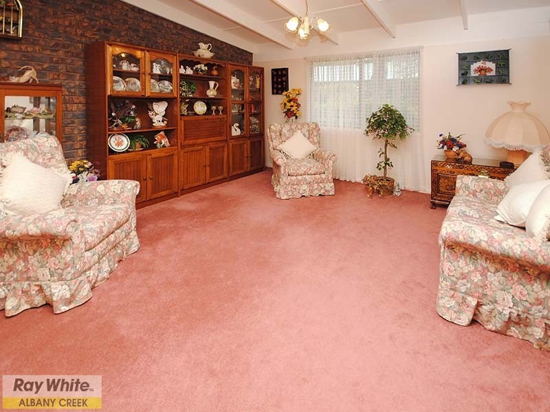 27 Crofty Street, Albany Creek QLD 4035