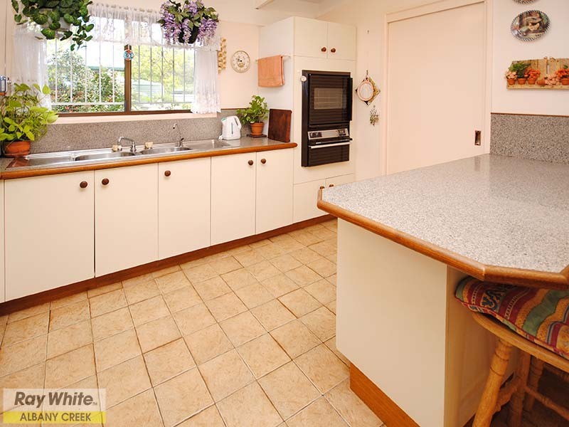 27 Crofty Street, Albany Creek QLD 4035