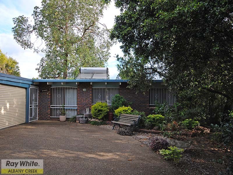 27 Crofty Street, Albany Creek QLD 4035