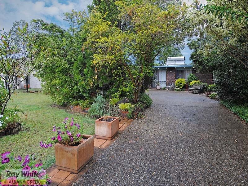 27 Crofty Street, Albany Creek QLD 4035