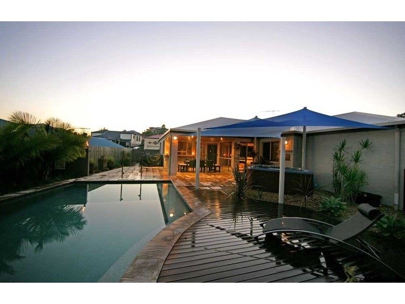 6 Altissimo Court, Eatons Hill QLD 4037