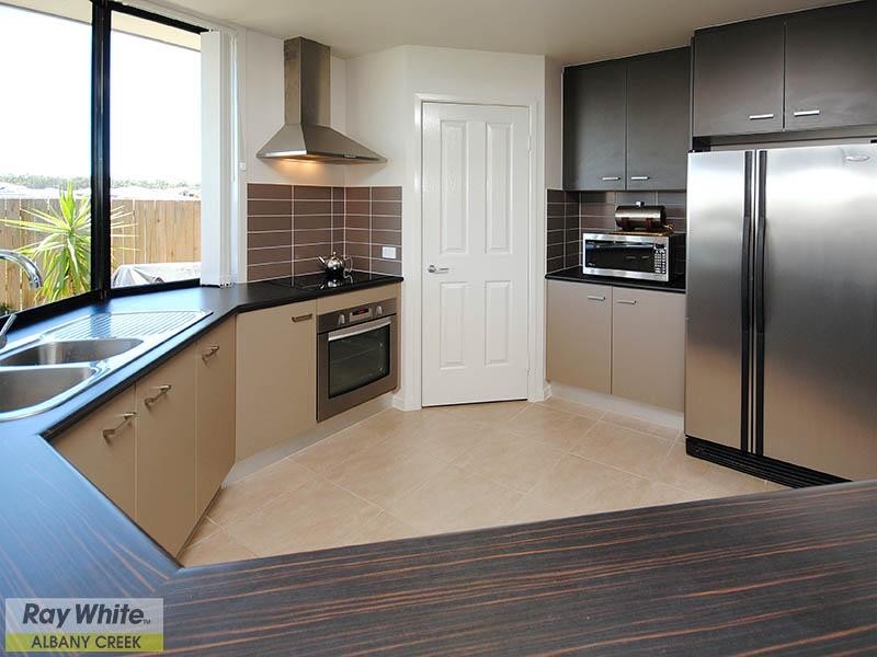 45 Swan Parade, Warner QLD 4500