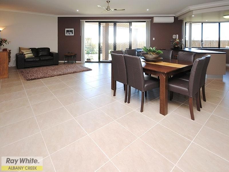 45 Swan Parade, Warner QLD 4500