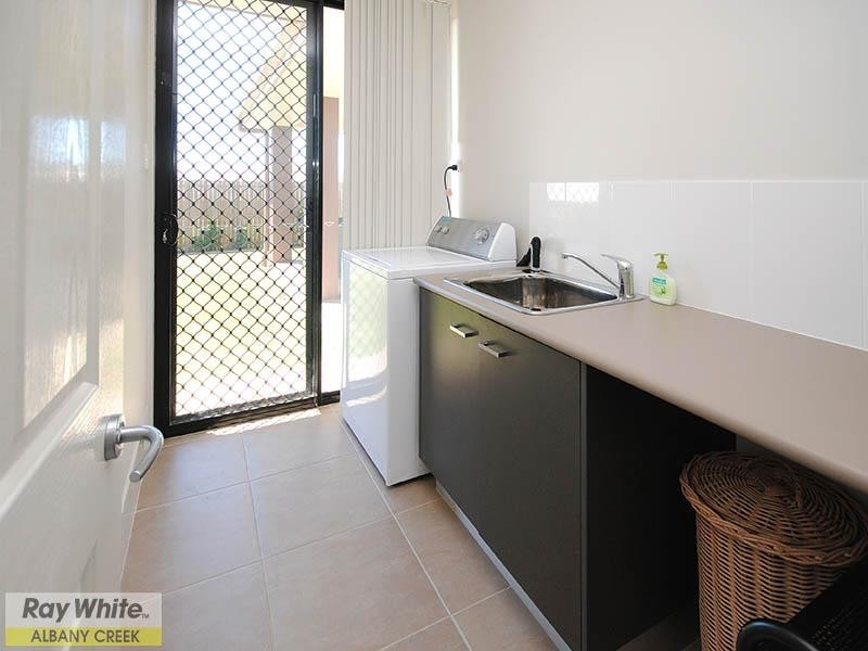 45 Swan Parade, Warner QLD 4500