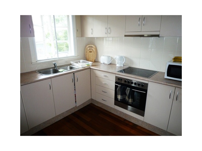 80 Redwood Street, Stafford Heights QLD 4053