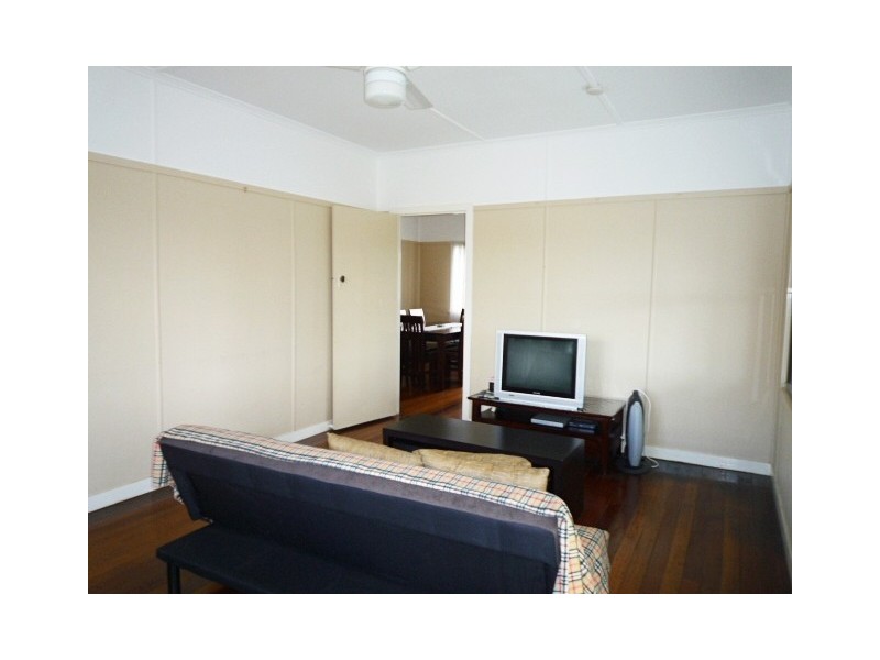 80 Redwood Street, Stafford Heights QLD 4053