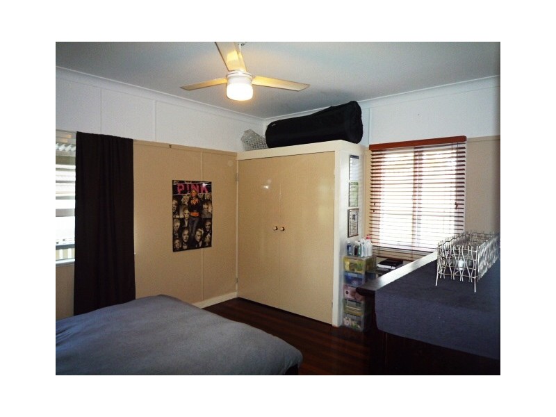 80 Redwood Street, Stafford Heights QLD 4053