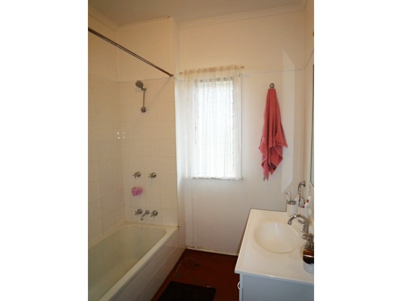 80 Redwood Street, Stafford Heights QLD 4053