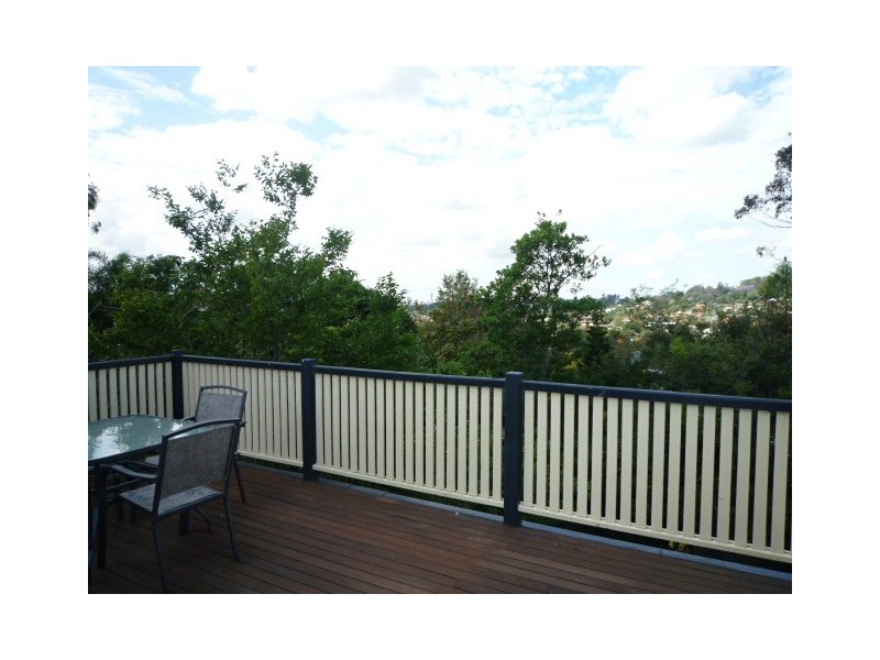 80 Redwood Street, Stafford Heights QLD 4053