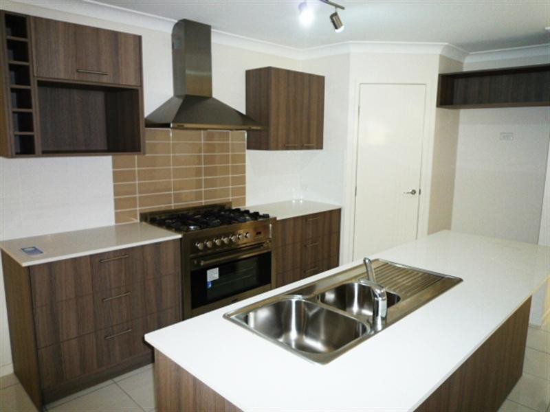 34 MacDonald Place, Carseldine QLD 4034