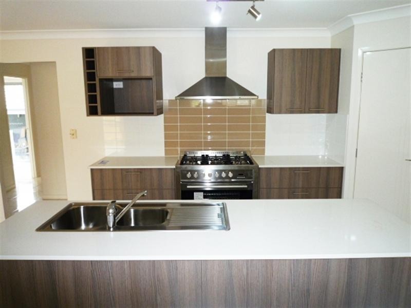 34 MacDonald Place, Carseldine QLD 4034