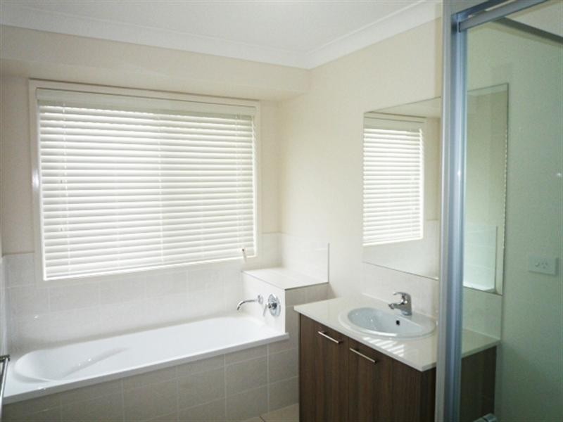 34 MacDonald Place, Carseldine QLD 4034