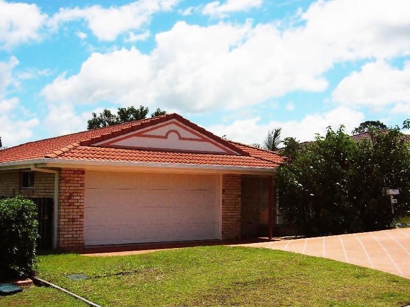 12 Glenlyon Court, Albany Creek QLD 4035