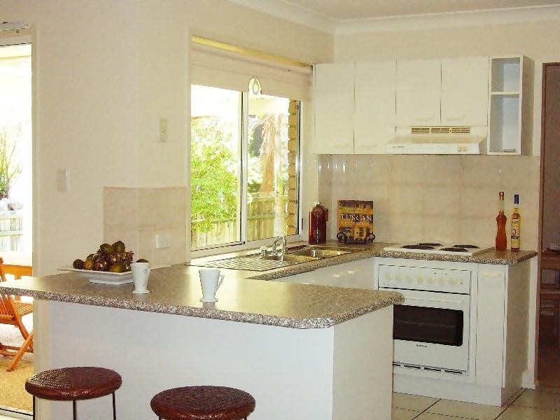 12 Glenlyon Court, Albany Creek QLD 4035