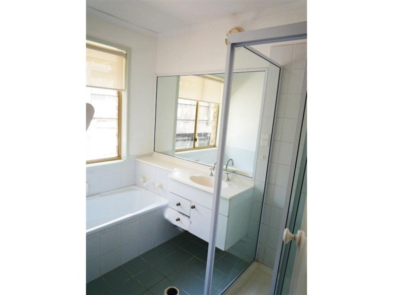 15 Elwood Court, Eatons Hill QLD 4037