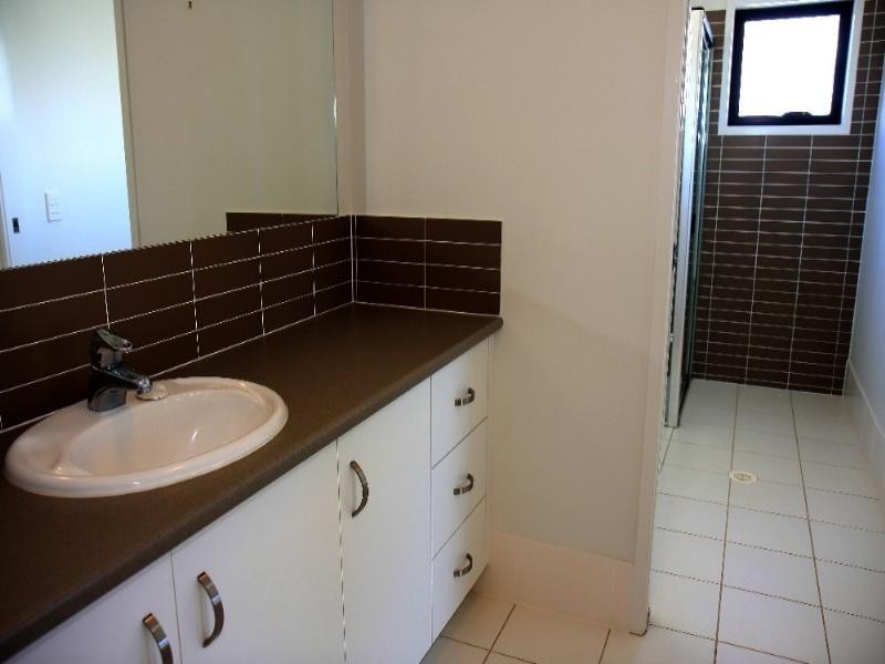 21 Joseph Place, Ormiston QLD 4160