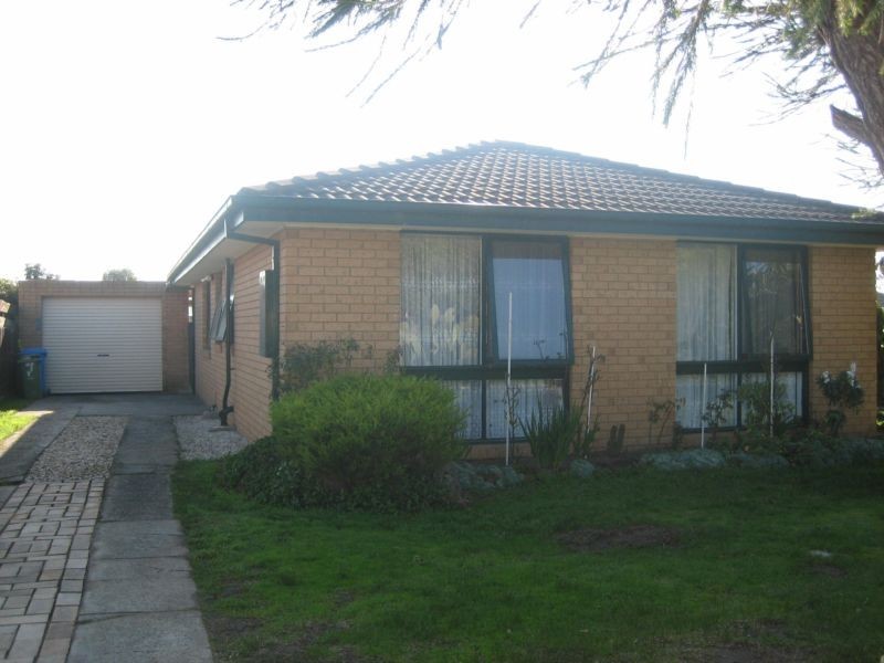 5 Willow Drive, Hampton Park VIC 3976