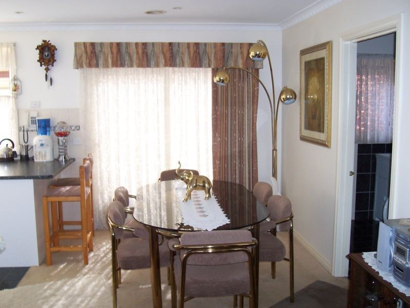 1/38 Kirkwood Crescent, Hampton Park VIC 3976