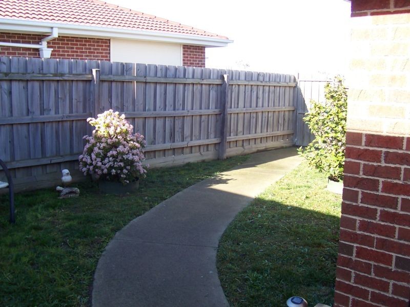 1/38 Kirkwood Crescent, Hampton Park VIC 3976