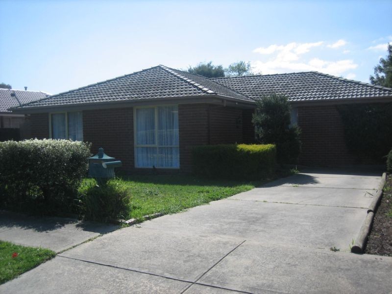 23 Springfield Crescent, Hampton Park VIC 3976