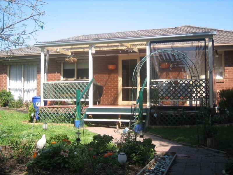 23 Springfield Crescent, Hampton Park VIC 3976