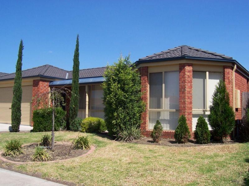 9 Neesan Court, Hampton Park VIC 3976