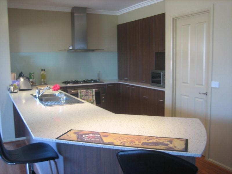 11 Canadian Maple Place, Lyndhurst VIC 3975