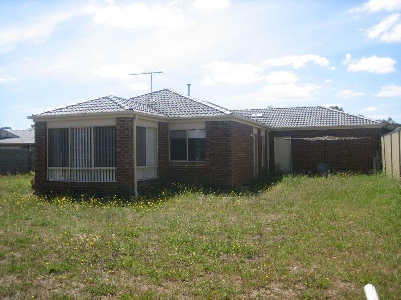 11 Wattlebird Court, Narre Warren VIC 3805