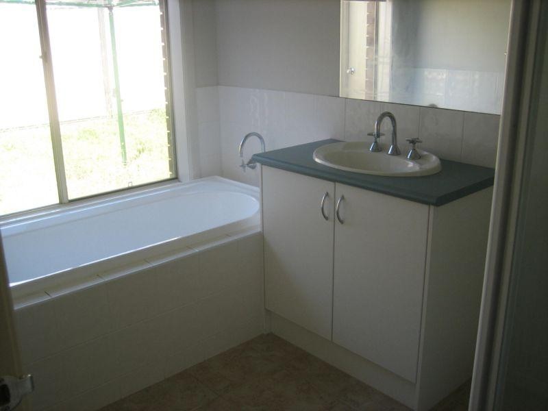 11 Wattlebird Court, Narre Warren VIC 3805