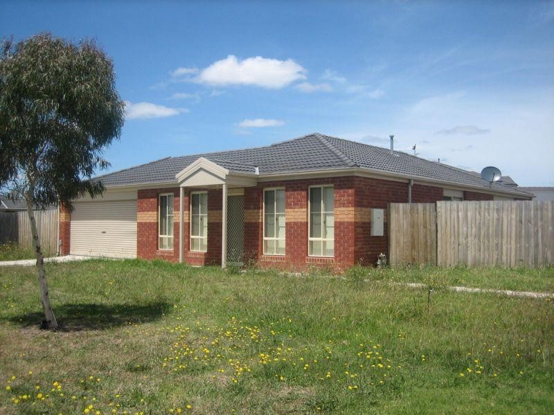 47 Sallybrook Circuit, Narre Warren VIC 3805