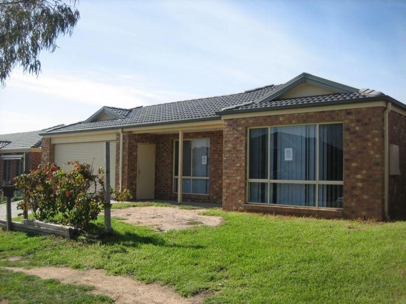 20 Horton Drive, Hampton Park VIC 3976