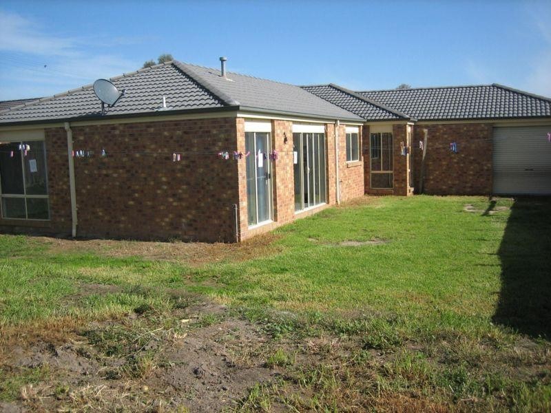 20 Horton Drive, Hampton Park VIC 3976