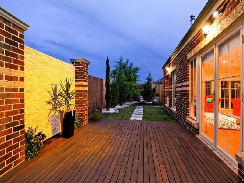 14 Henning Avenue, Lynbrook VIC 3975