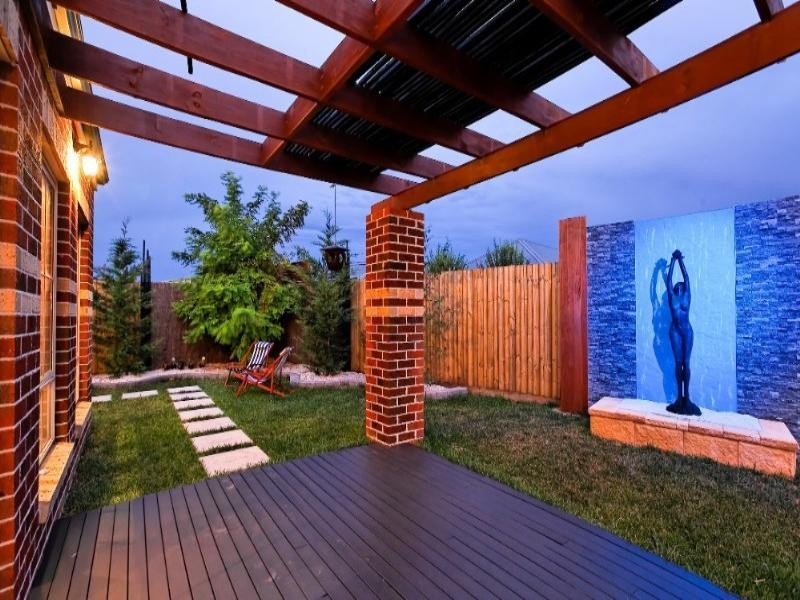 14 Henning Avenue, Lynbrook VIC 3975