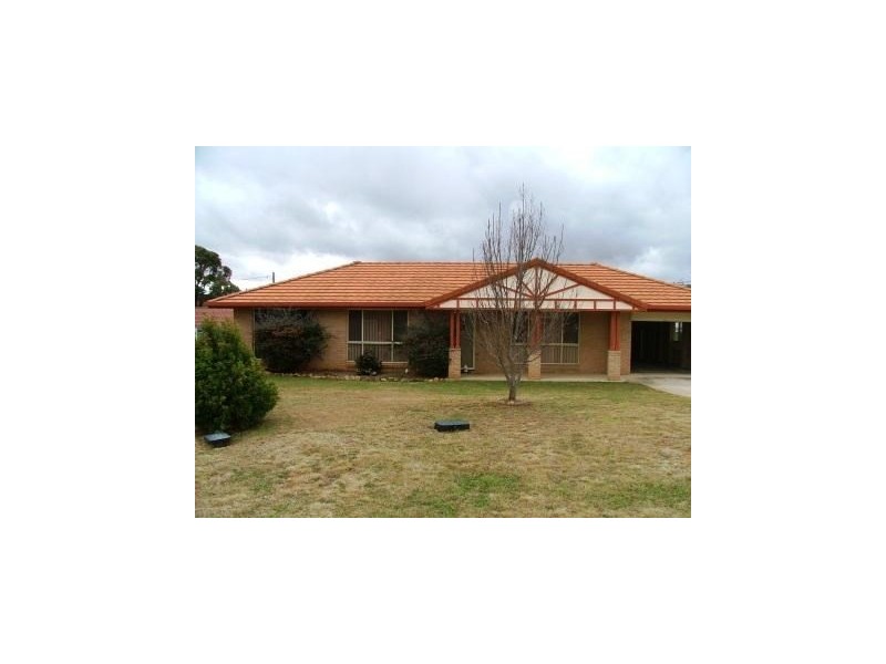 5 Glendower Close, Armidale NSW 2350